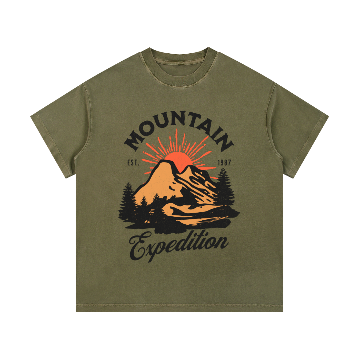T-shirt enfant avec design vintage Mountain Expedition, illustration montagne orange avec sapins et soleil couchant, style outdoor rétro