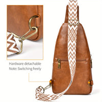 Sac poitrine en cuir vegan avec porte-cartes, détail du design | CHT'M Boutique
