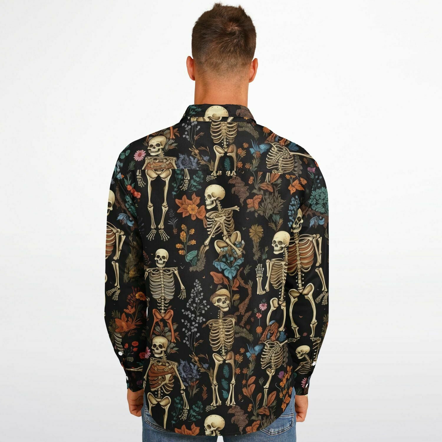 look homme avec chemise skeleton