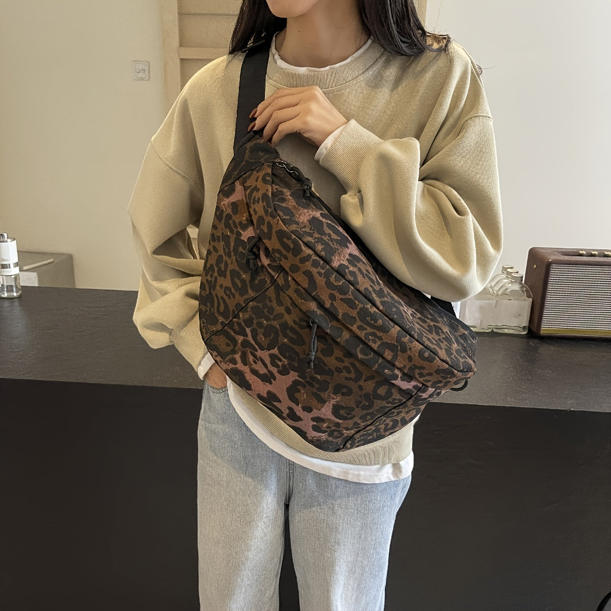 Sac banane XXL léopard brun – vue 4