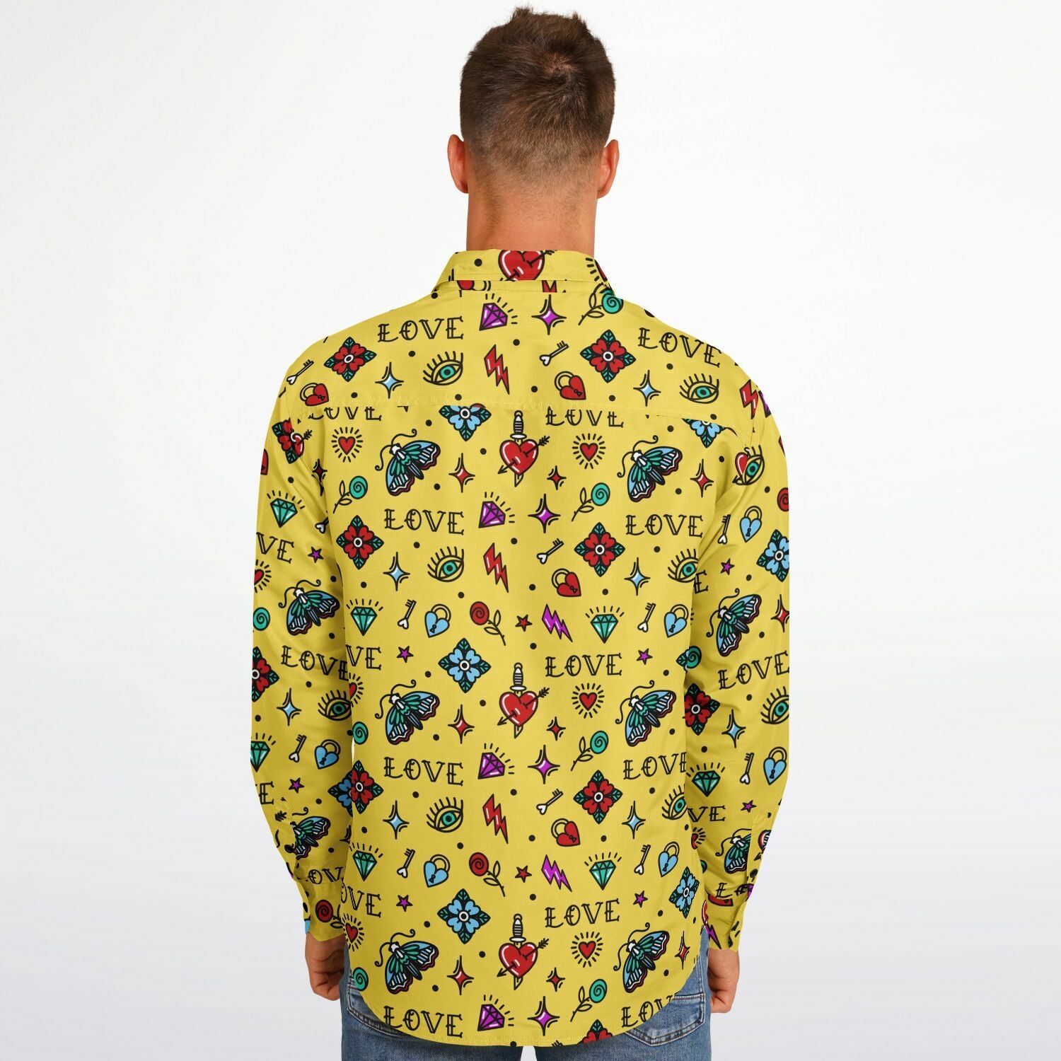 vêtement homme original jaune avec impression tattoo