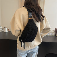 Sac banane moumoute beige effet fourrure – vue 8