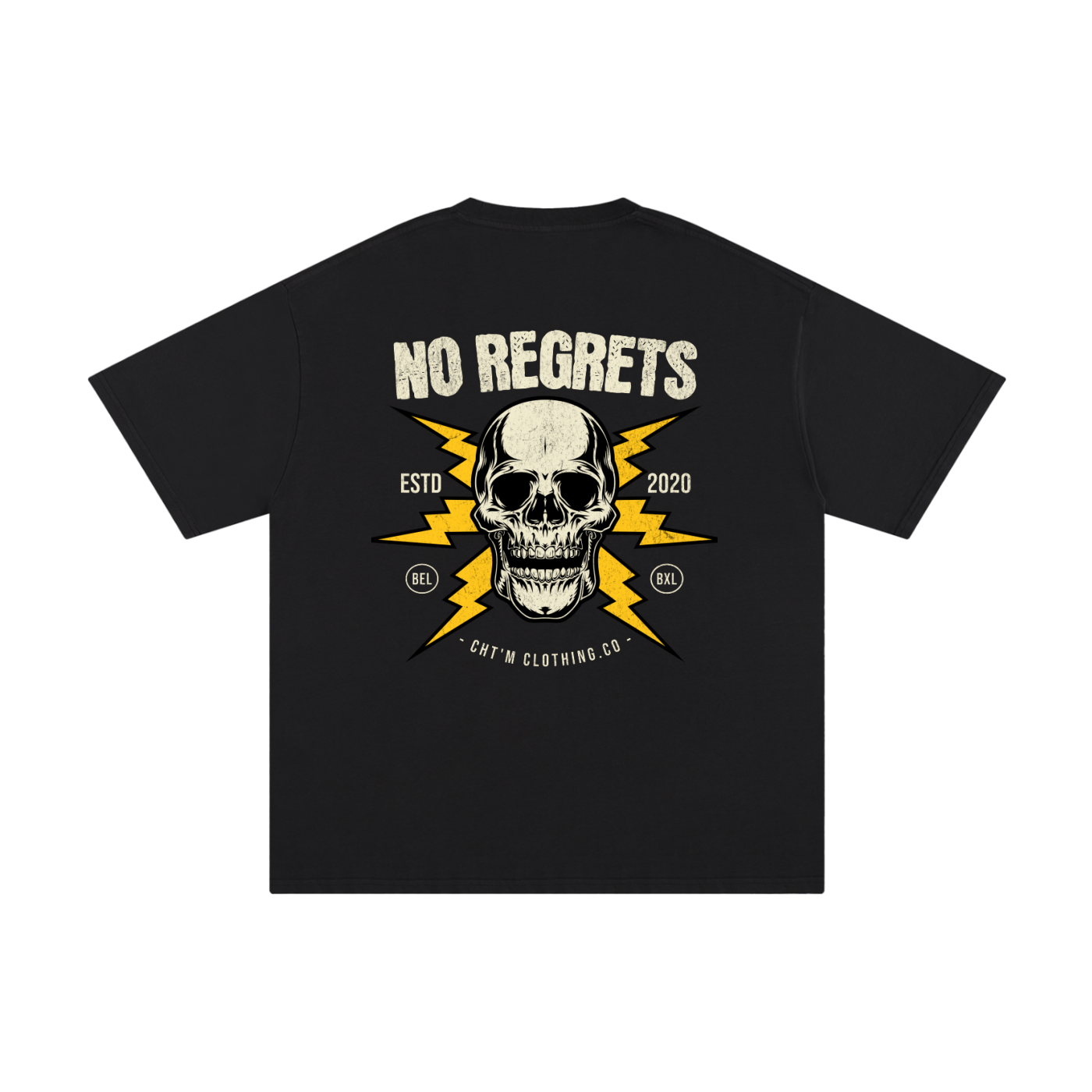 T-shirt oversized No Regrets en noir - crâne et éclairs jaunes imprimés en grand dans le dos