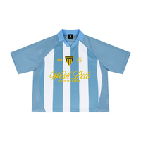 Maillot de foot Wesh Pélo Bleu Ciel & Blanc vue de face – packshot studio streetwear CHT'M