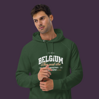 Hoodie belge Non Peut-Être porté par un homme, vue de face – pull belge original vert bouteille