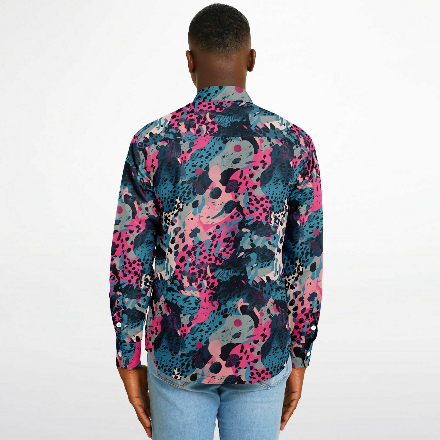 look tendance homme avec chemise à manches longues