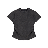 Packshot face du t-shirt ajusté délavé original femme noir délavé