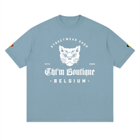 T-shirt oversized logo chat félin en bleu gris, imprimé blanc CHT'M Belgium, vue de face