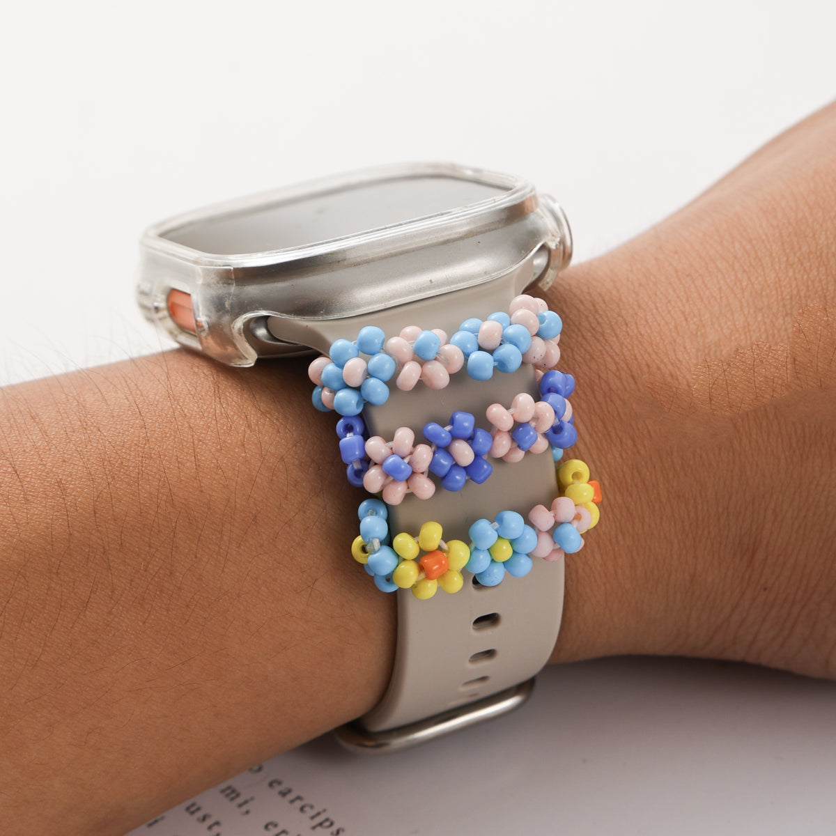 Charms en perles fleurs et smiley pour bracelet Apple Watch, coloris modèle 2 fleurs bleues