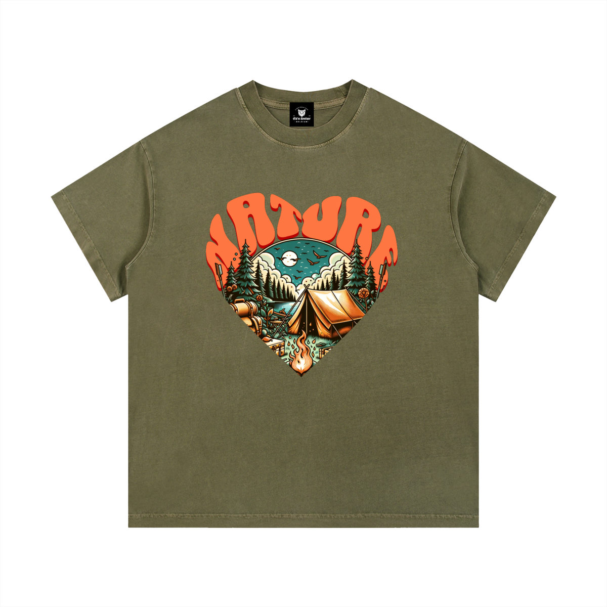 T-shirt enfant oversized Nature Heart en vert kaki délavé, imprimé tente et feu de camp en cœur