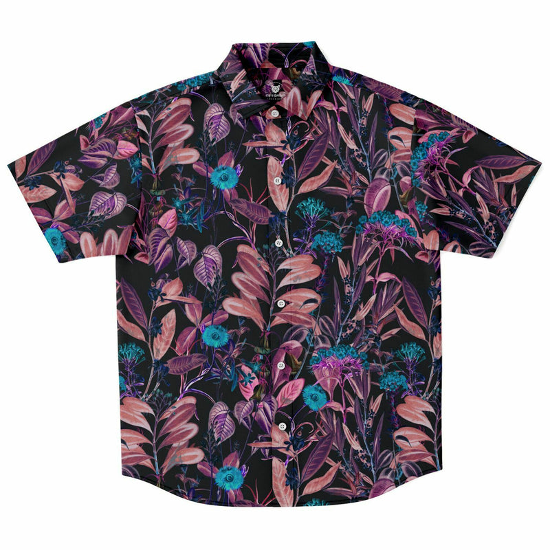 Chemise homme manches courtes noire à feuillage rose, vue de face à plat