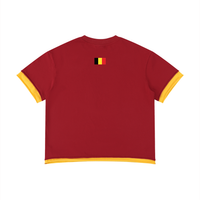 Dos du t-shirt belge rouge à plat, petit drapeau belge entre les omoplates