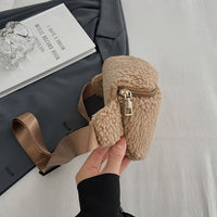 Sac bandoulière moumoute effet teddy – vue 2 | CHT'M Boutique