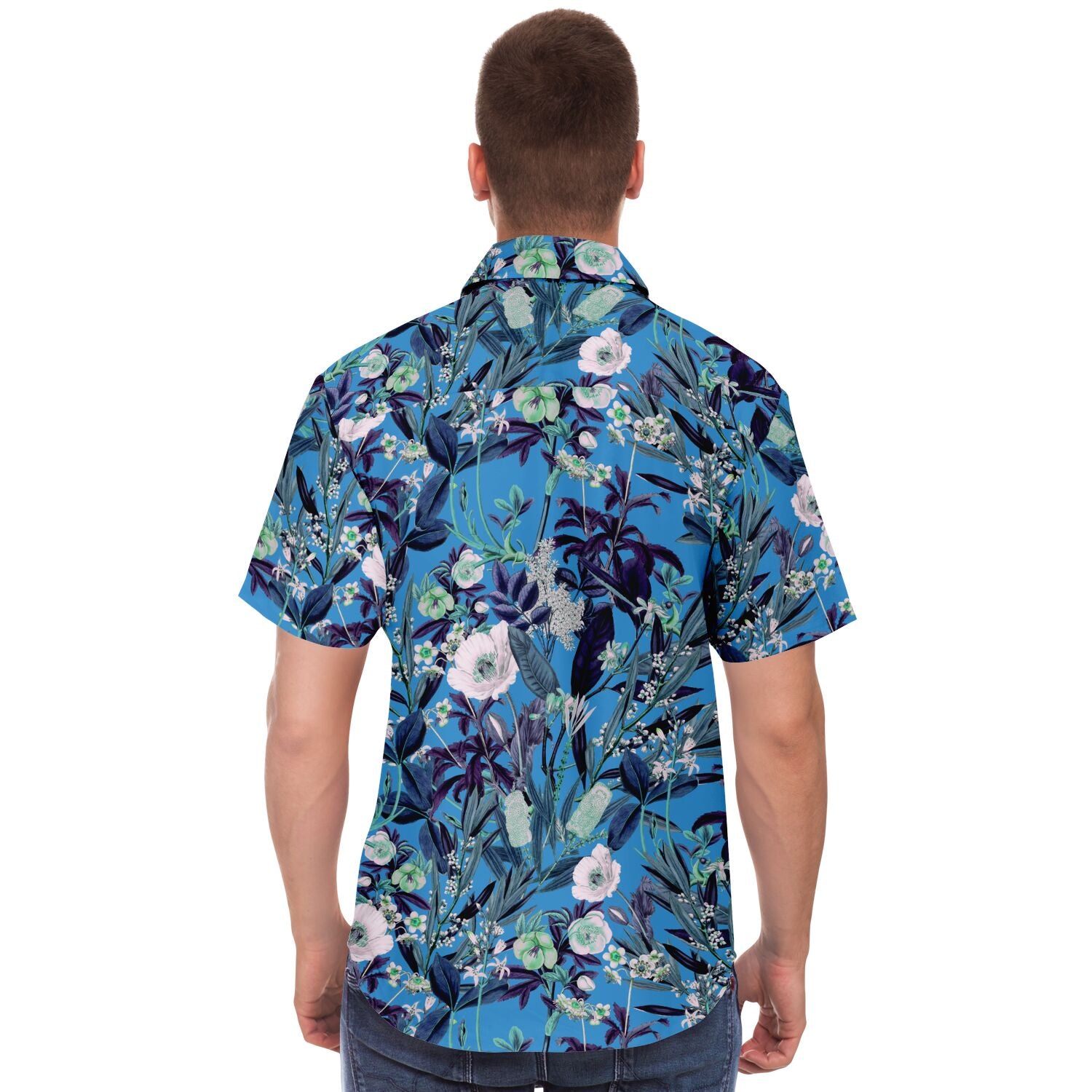 Chemise homme manches courtes bleue à fleurs des champs, portée, vue de dos