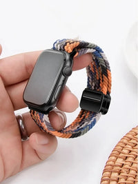 Bracelet Apple Watch en nylon tressé à fermoir magnétique, vue détaillée 3