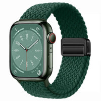 Bracelet Apple Watch en nylon tressé à fermoir magnétique, coloris vert sapin