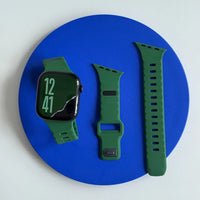 Bracelet Apple Watch sport en silicone, coloris vert foncé