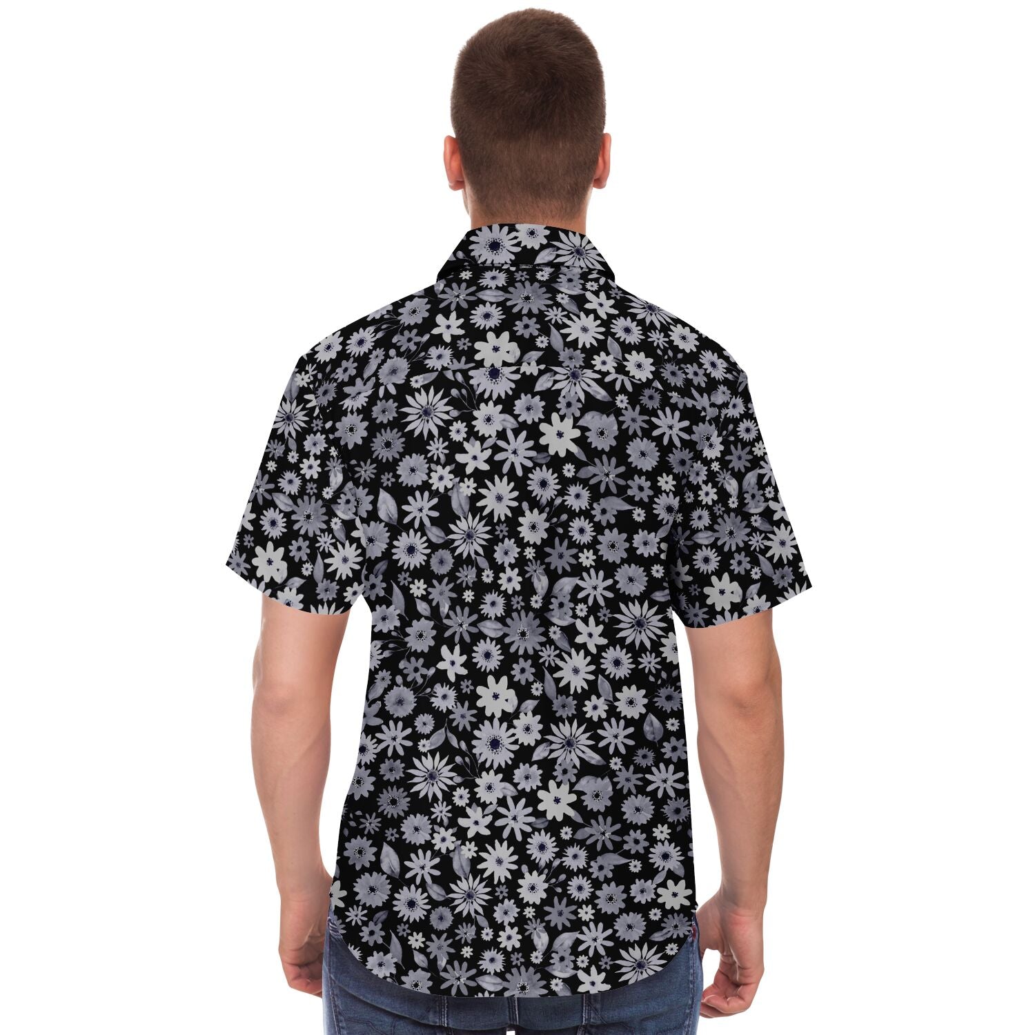 chemise à motifs floraux pour l'été