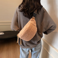 Sac banane moumoute beige effet fourrure – vue 9
