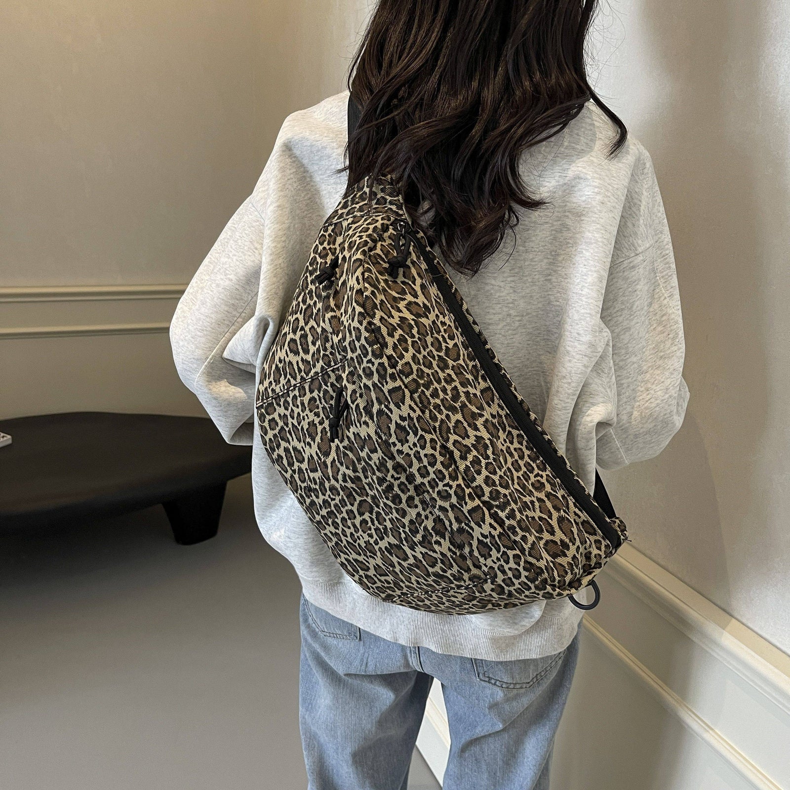 Sac banane XXL léopard brun – vue 3