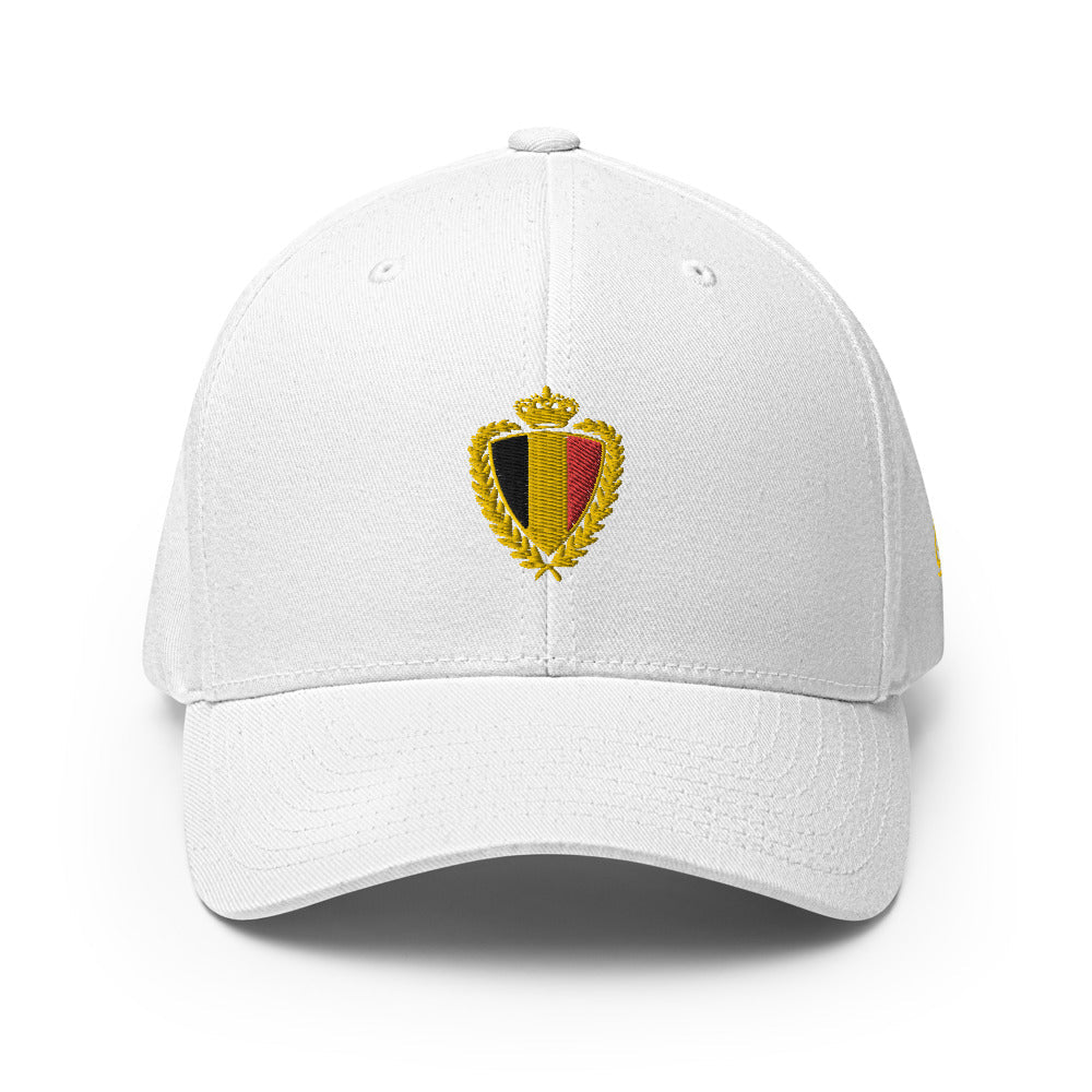 Casquette belge Flexfit blanche vue de face, blason Belgique brodé fil doré