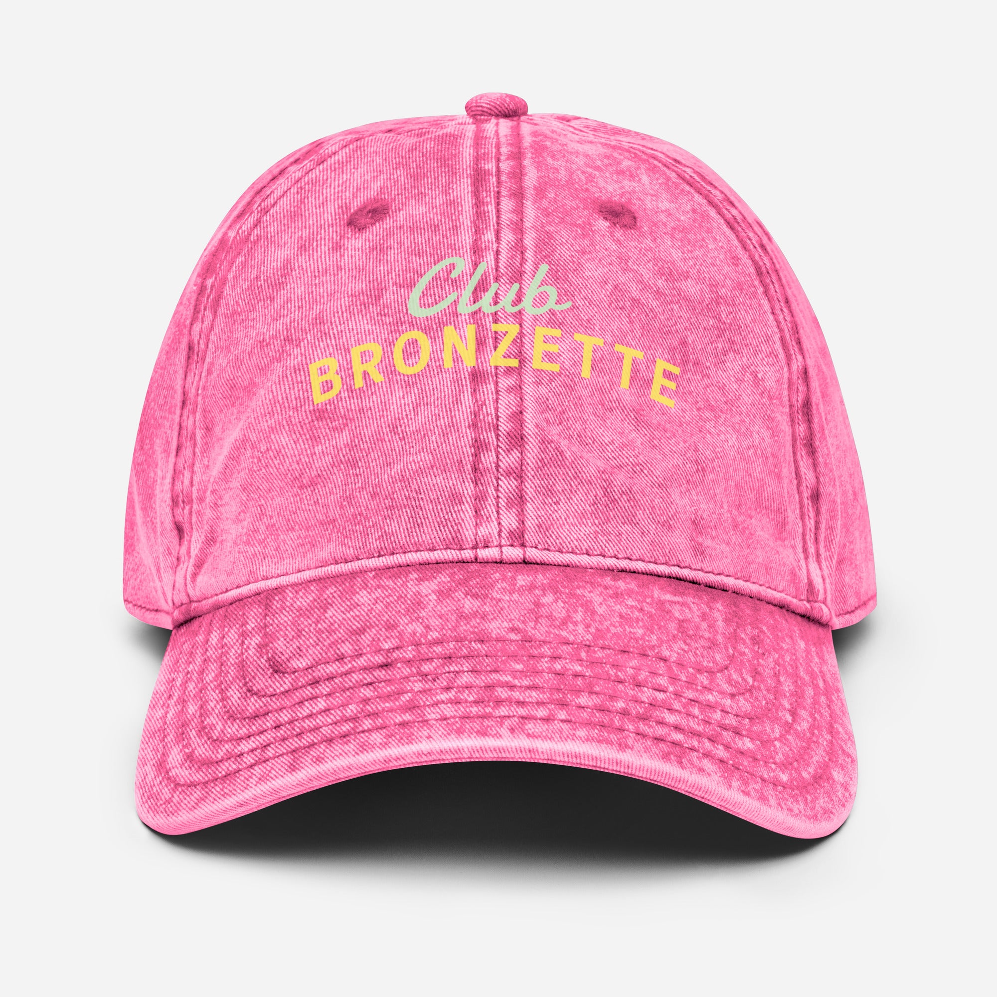 Casquette bronzette vintage rose délavée, broderie Club Bronzette vert menthe et jaune, vue de face
