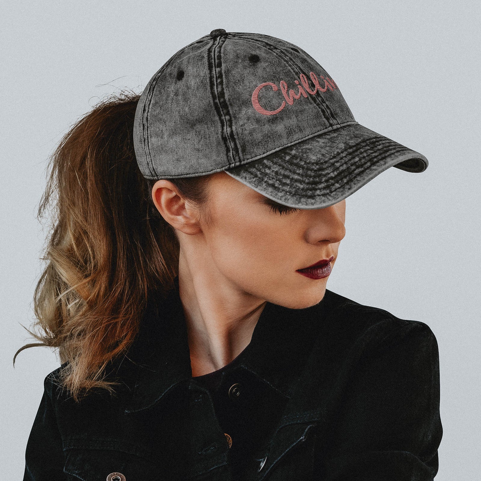 Casquette Femme « Chilling » – Gris Délavé Brodé Rose