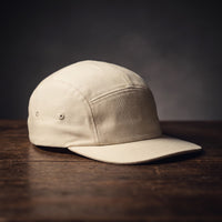 Casquette five panel beige crème unie, visière plate