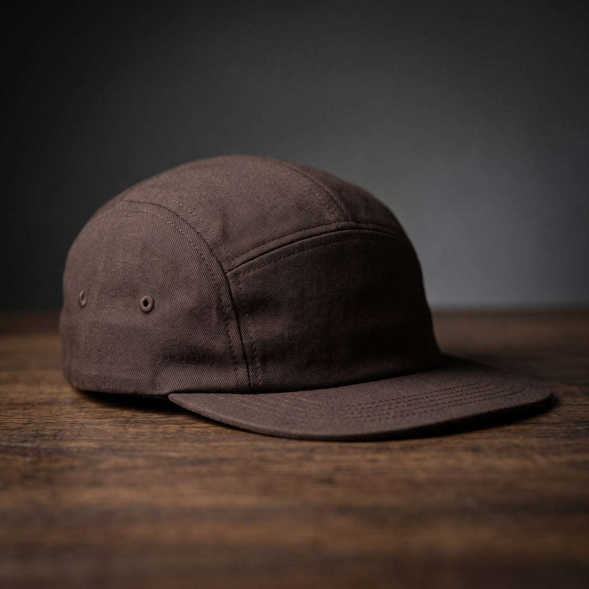 Casquette five panel brun chocolat unie, visière plate