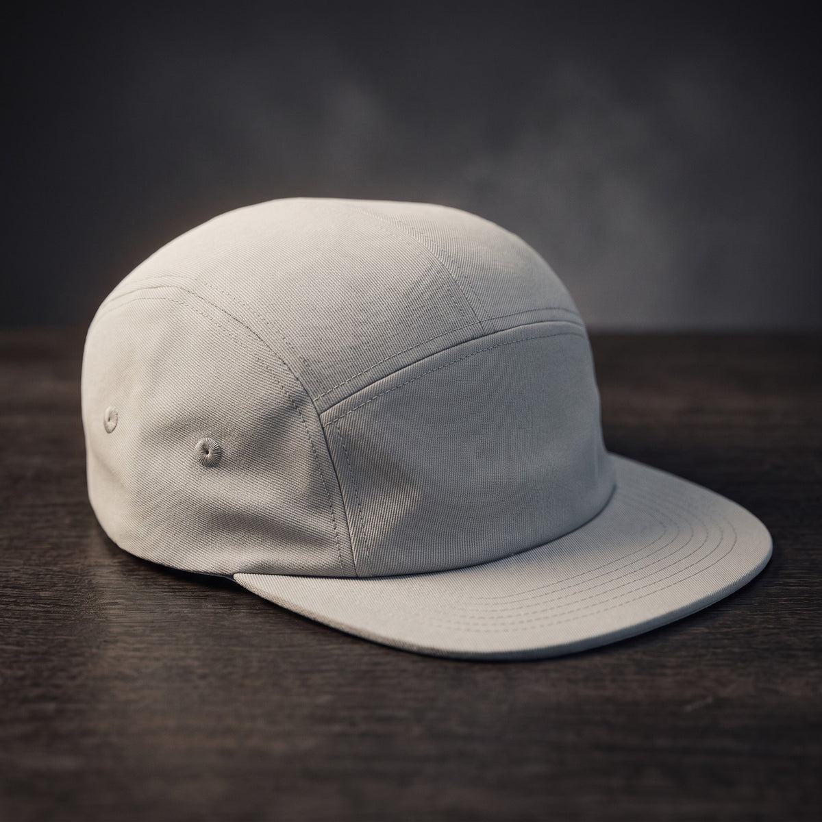 Casquette five panel gris clair unie, visière plate