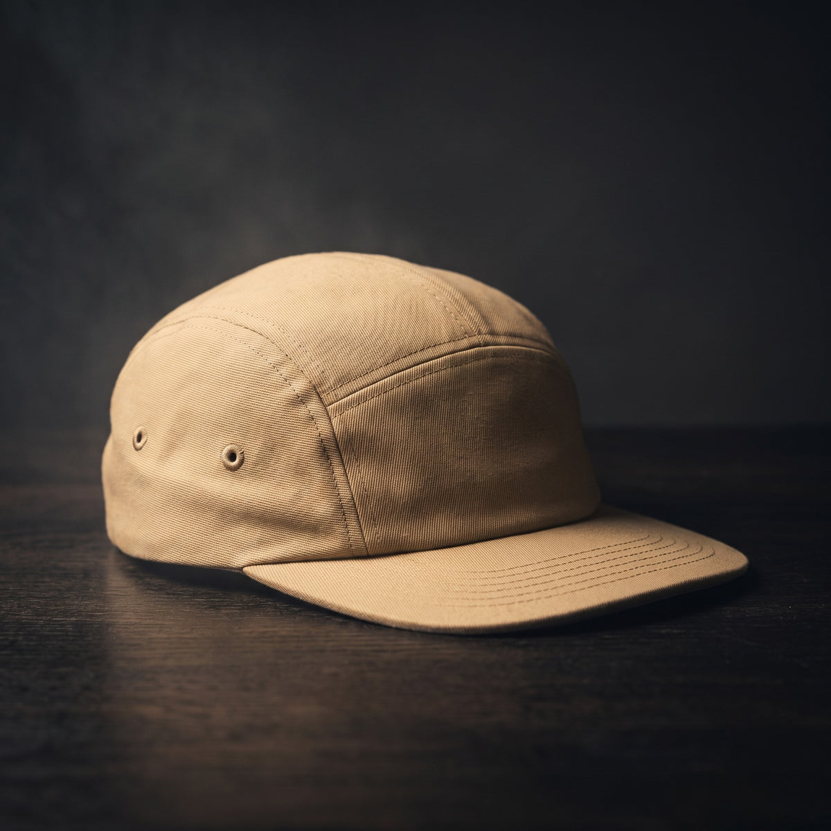 Casquette five panel kaki unie, visière plate