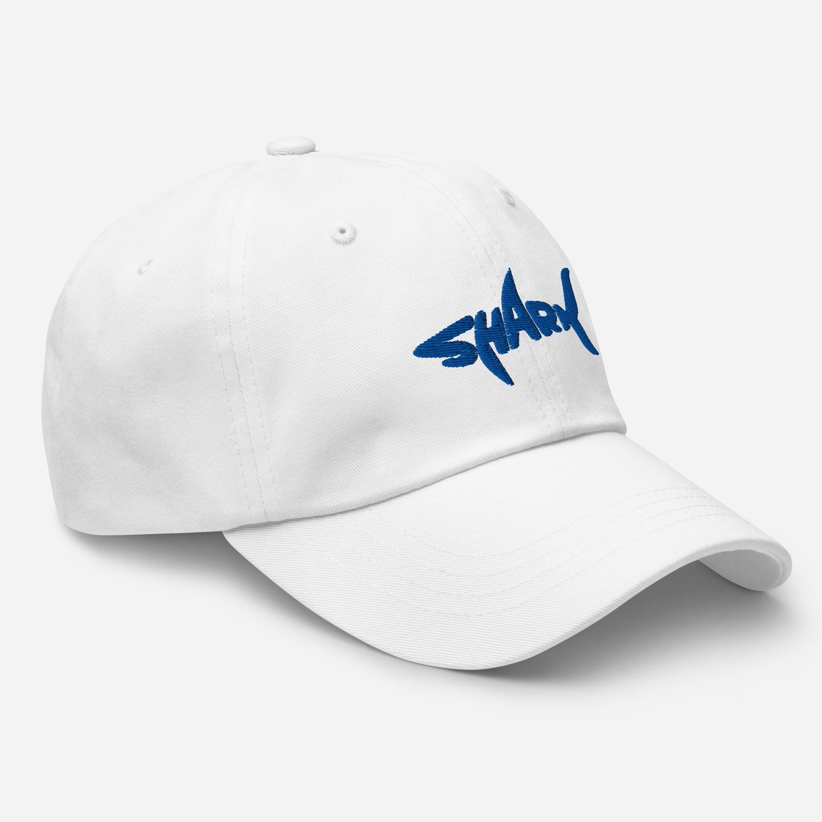 Casquette requin brodée blanche vue trois-quarts droite, broderie SHARK