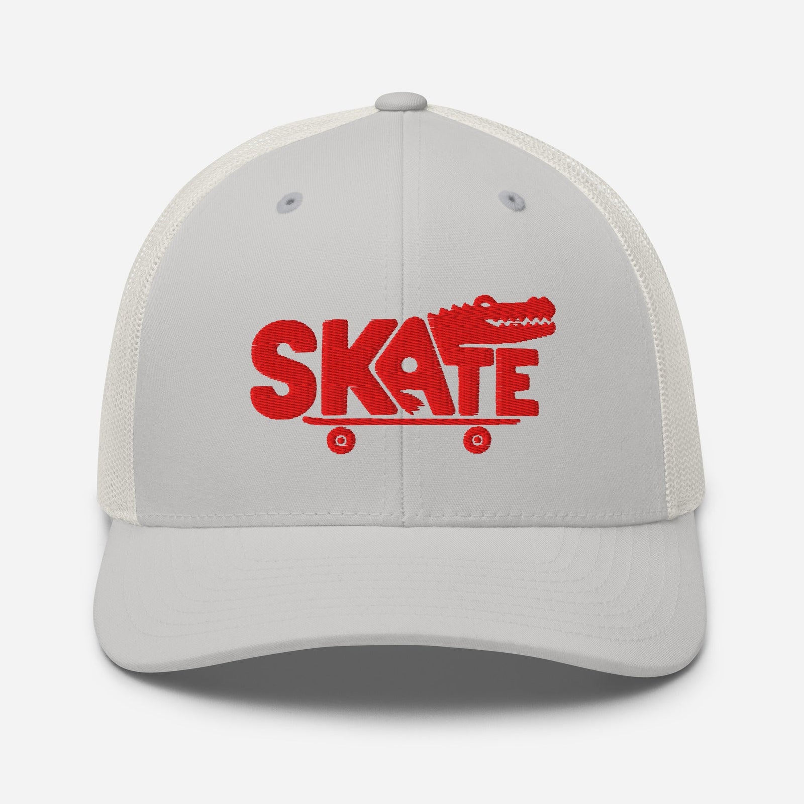 Casquette skate trucker argentée brodée crocodile rouge, vue de face