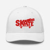 Casquette skate trucker blanche brodée crocodile rouge, vue de face