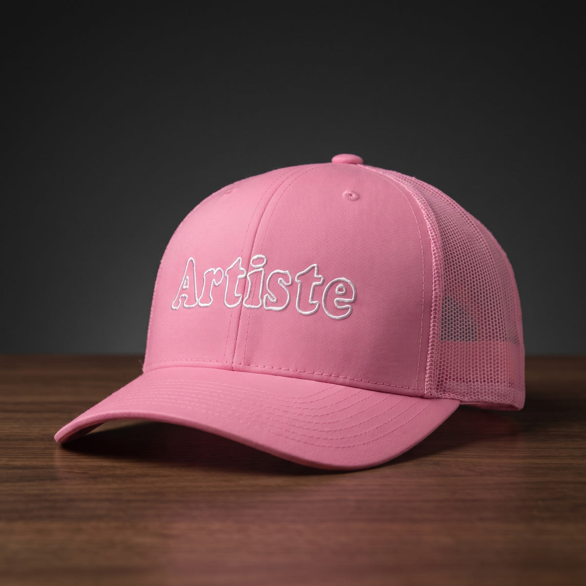 Casquette trucker rose brodée Artiste typo vintage streetwear CHT'M Boutique