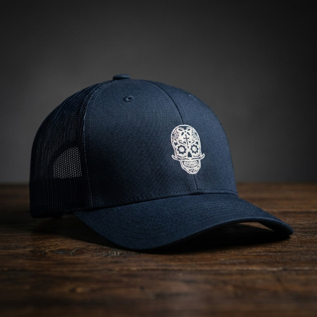 Casquette trucker calavera brodée blanche bleu marine - tête de mort mexicaine streetwear CHT'M Boutique