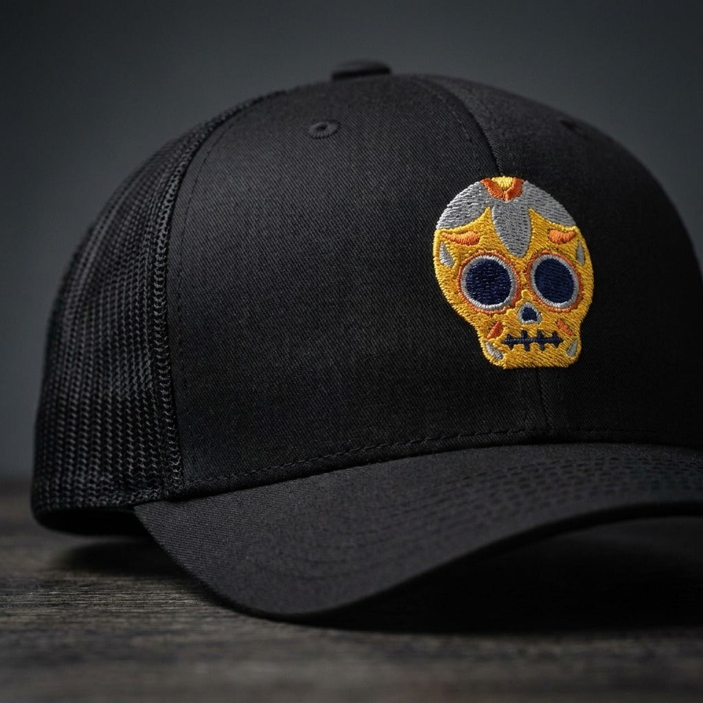 Casquette trucker Calavera Dorée - détail broderie tête de mort mexicaine dorée - CHT'M Boutique
