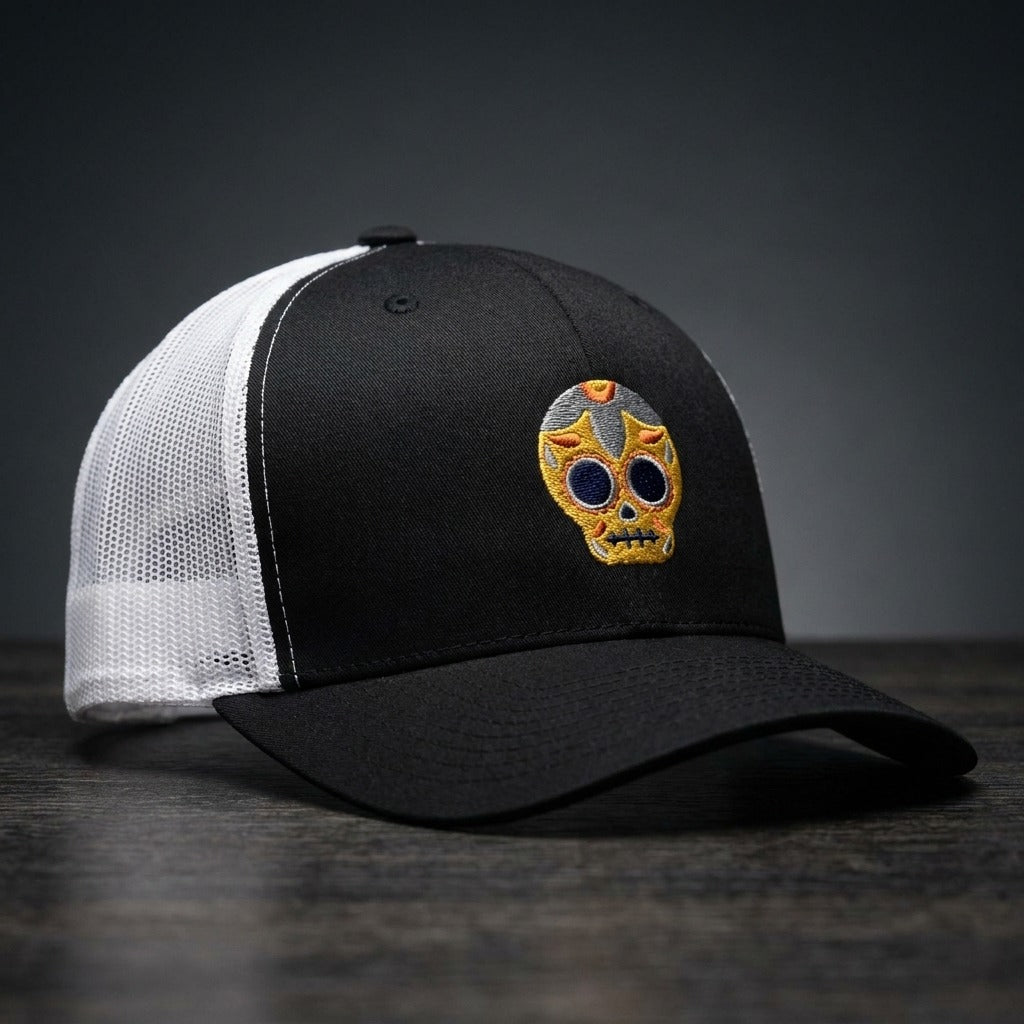 Casquette trucker Calavera Dorée Noir/Blanc avec logo brodé tête de mort mexicaine dorée - CHT'M Boutique
