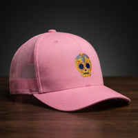Casquette trucker Calavera Dorée Rose avec logo brodé tête de mort mexicaine dorée - CHT'M Boutique
