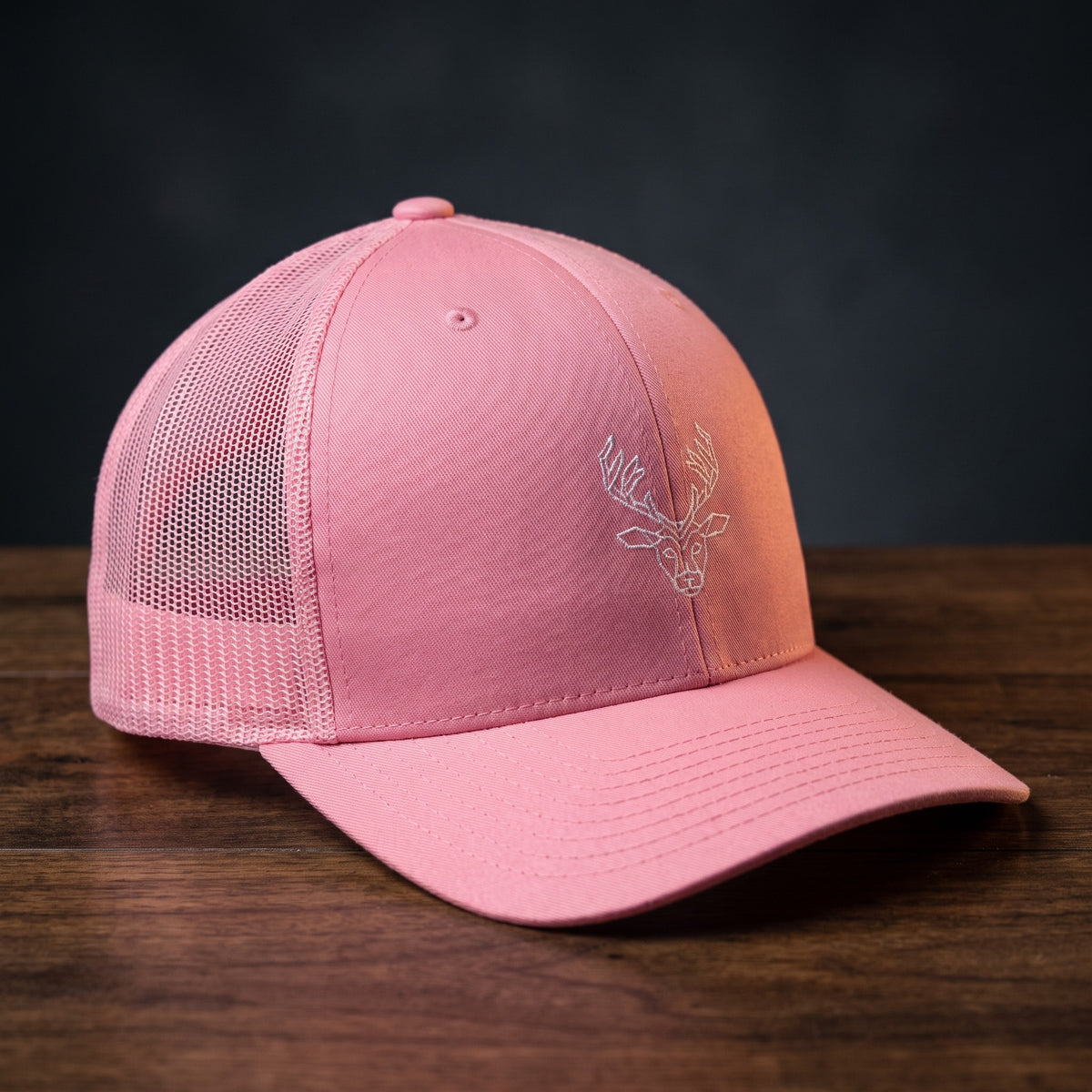 Casquette trucker CERF ORIGAMI rose brodée motif cerf origami - CHT'M Boutique