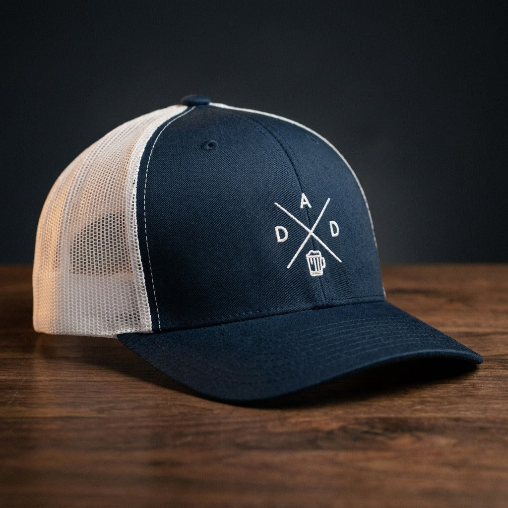 Casquette trucker DAD bleu marine et blanc avec logo brodé DAD et chope de bière - CHT'M Boutique