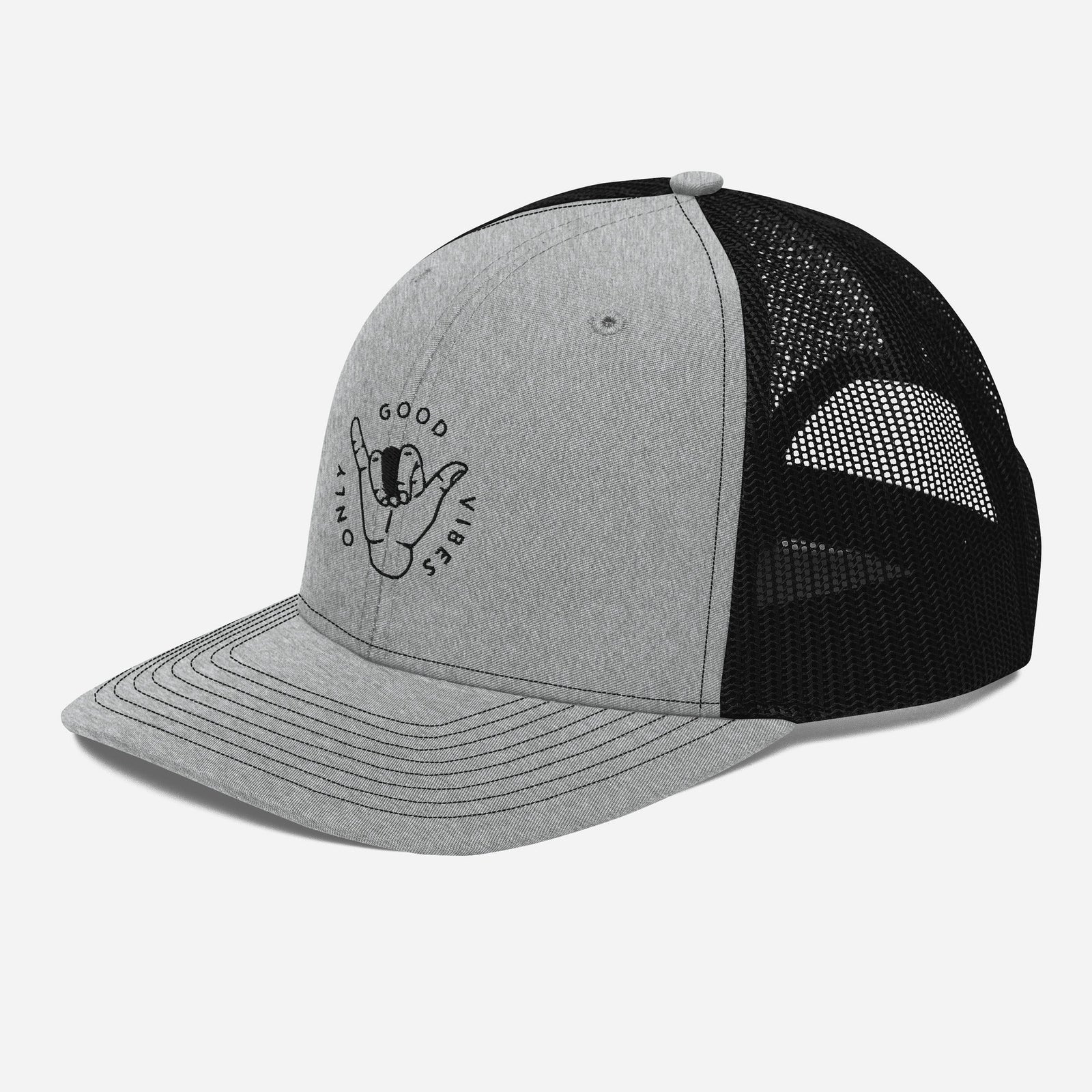 Casquette trucker Good Vibes Only gris chiné et noir, vue trois quarts gauche