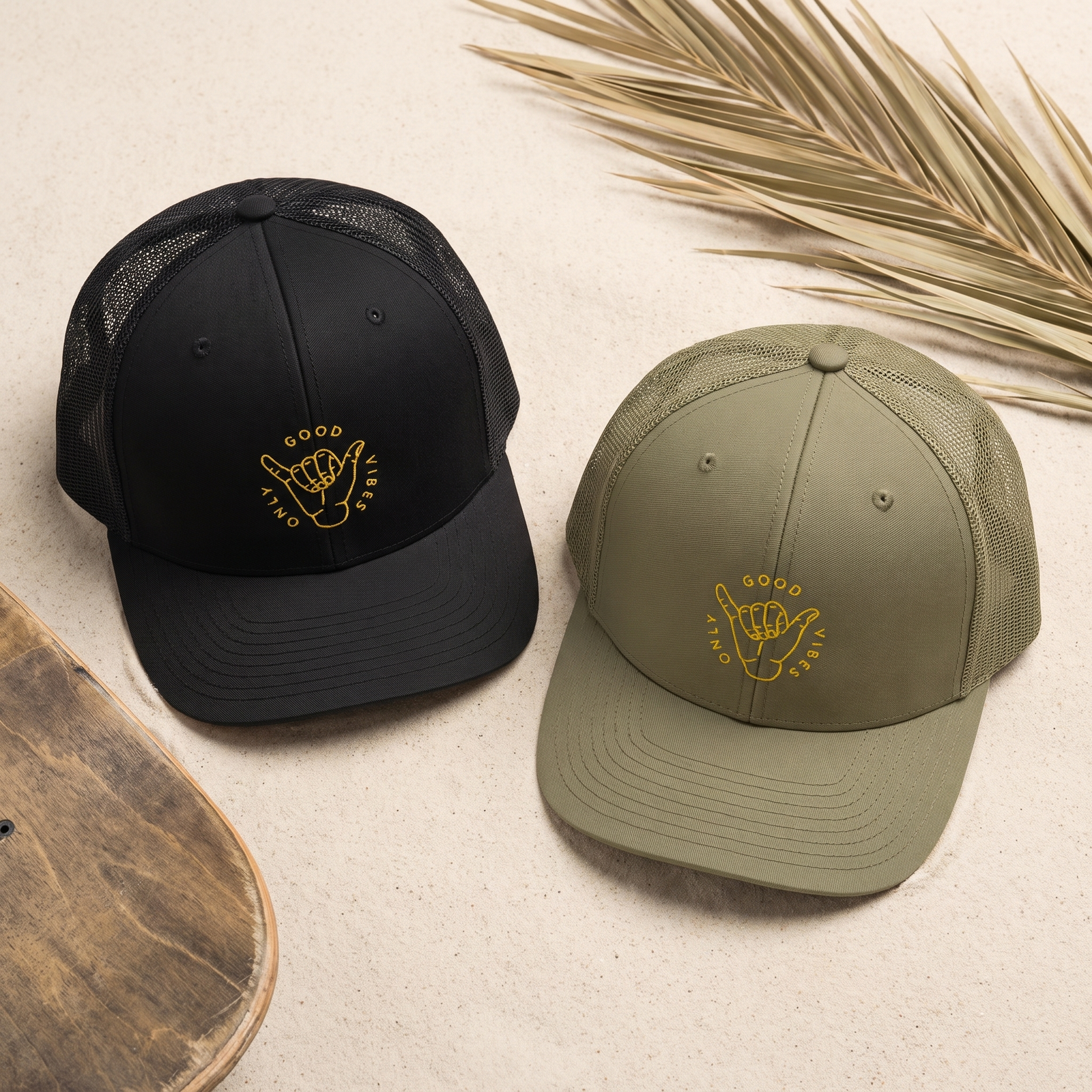 Casquettes trucker Good Vibes Only noire et vert loden brodées shaka, présentation produit