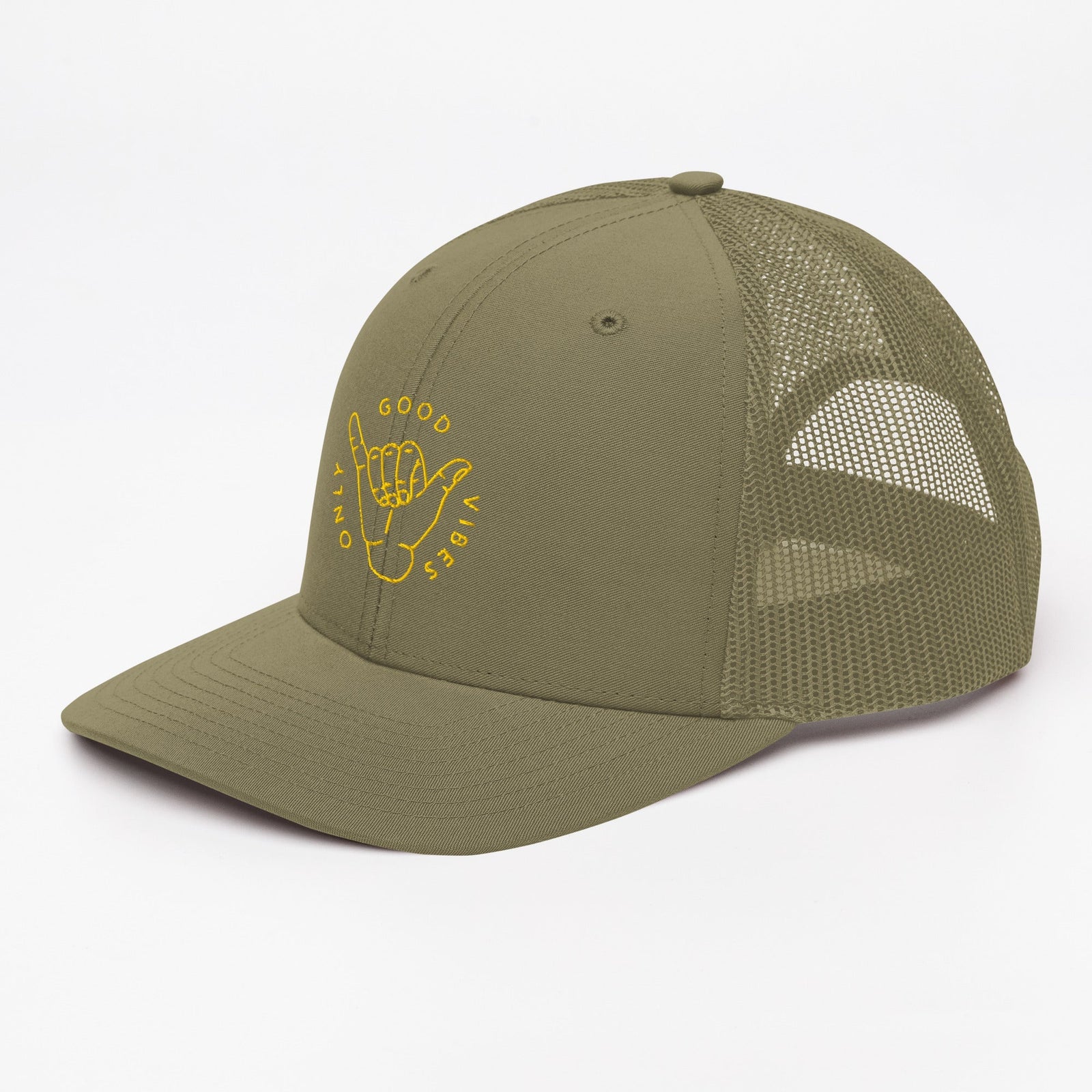 Casquette trucker Good Vibes Only vert loden brodée shaka, vue trois quarts gauche