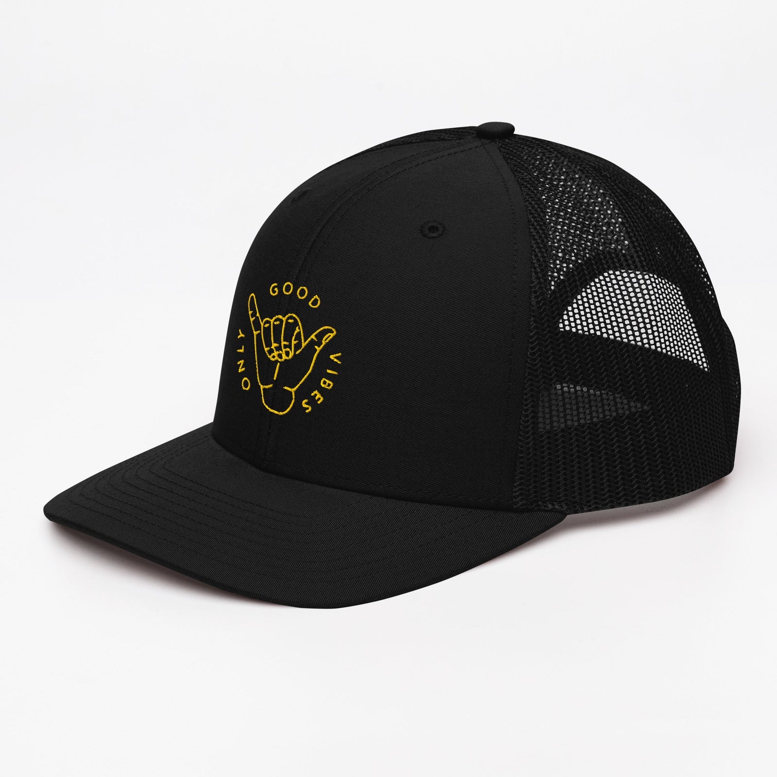 Casquette trucker Good Vibes Only noire brodée shaka, vue trois quarts gauche