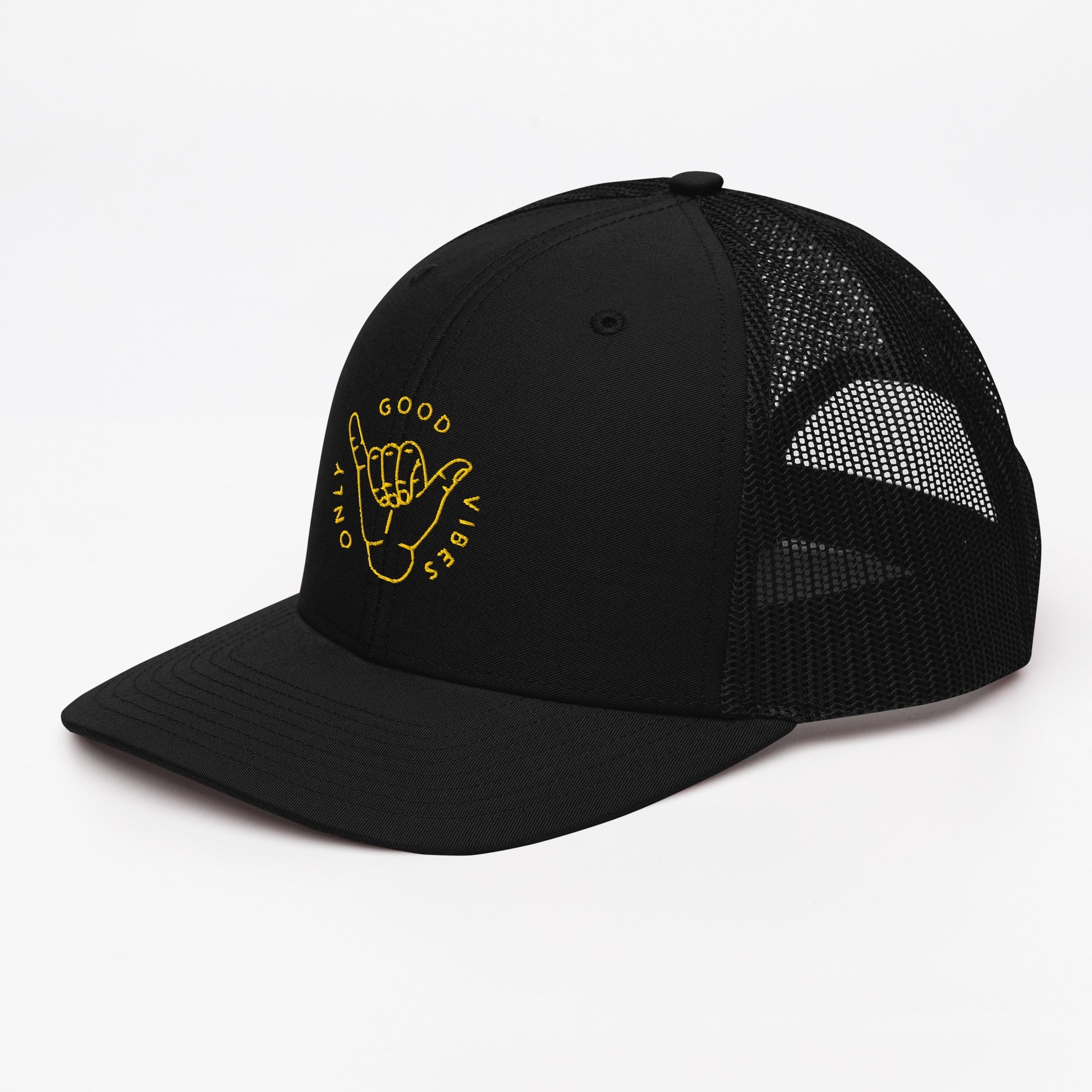 Casquette trucker Good Vibes Only noire brodée shaka, vue trois quarts gauche