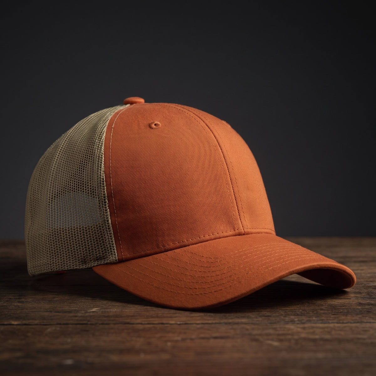 Casquette trucker bicolore roux et kaki streetwear