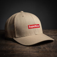 Casquette trucker kaki beige avec patch rouge brodé Superbieau