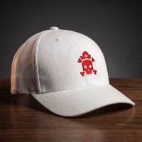 Casquette trucker tête de mort brodée rouge blanche - crâne pirate streetwear CHT'M Boutique