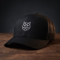 Casquette trucker TIGRE ORIGAMI noir - gros plan broderie tigre origami - CHT'M Boutique